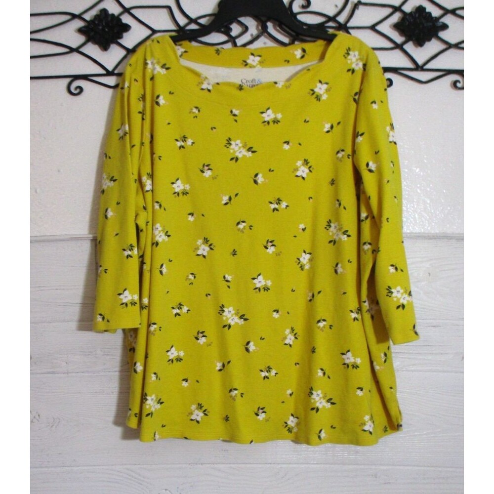 Croft & Barrow Women's Knit Top Size 2X Long Sleeve Yellow Floral Round Neck